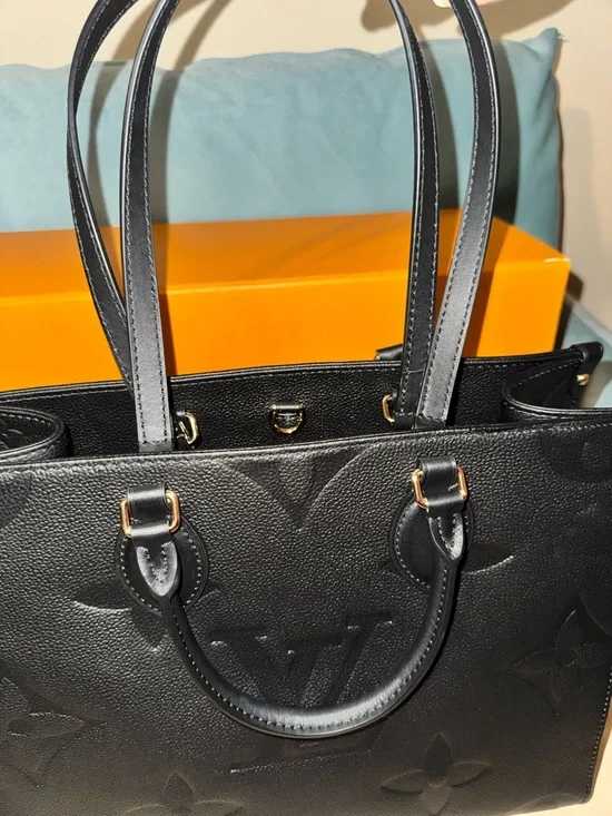 Louis Vuitton Black Embossed Monogram OnTheGo MM Tote-Like New - Picture 4 of 15